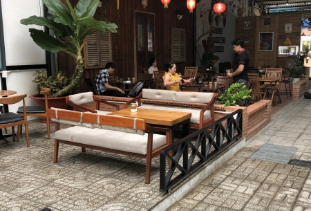 Không gian Xanh Đỏ